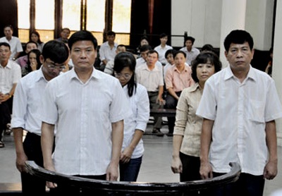 Xét xử vụ PMU 18: Nhà, xe thuê thật nhưng không ai dùng - 1 Xét xử vụ PMU 18: Nhà, xe thuê thật nhưng không ai dùng - 1