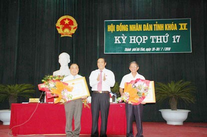 Bầu bổ sung Chủ tịch UBND tỉnh Hà Tĩnh - 2