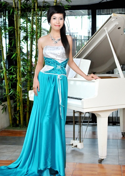 Người đẹp miền Bắc duyên dáng trong trang phục dạ hội - 12