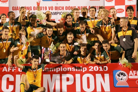 Thắng sát nút, U19 Australia đoạt Cúp Vô địch - 2 Thắng sát nút, U19 Australia đoạt Cúp Vô địch - 2