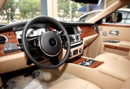 Cận cảnh Rolls-Royce Ghost tại Việt Nam - 9 Cận cảnh Rolls-Royce Ghost tại Việt Nam - 9