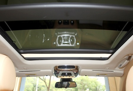 Cận cảnh Rolls-Royce Ghost tại Việt Nam - 17 Cận cảnh Rolls-Royce Ghost tại Việt Nam - 17
