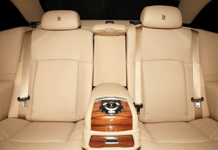Cận cảnh Rolls-Royce Ghost tại Việt Nam - 20 Cận cảnh Rolls-Royce Ghost tại Việt Nam - 20