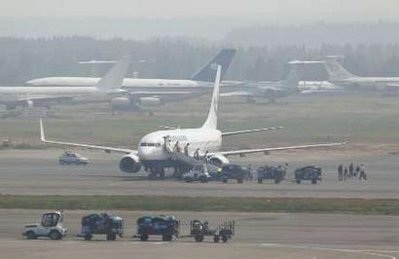 Nga giải cứu chóng vánh máy bay bị cướp tại Mátxcơva  - 1