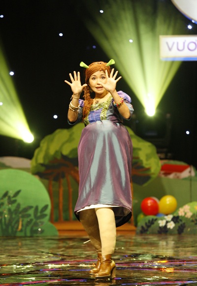 Xuân Bắc, Châu Anh, Thái Thùy Linh “ngố” khi…làm mặt xấu - 3