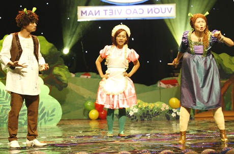 Xuân Bắc, Châu Anh, Thái Thùy Linh “ngố” khi…làm mặt xấu - 6