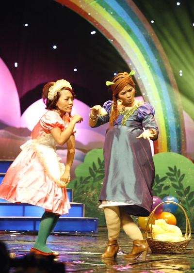 Xuân Bắc, Châu Anh, Thái Thùy Linh “ngố” khi…làm mặt xấu - 5