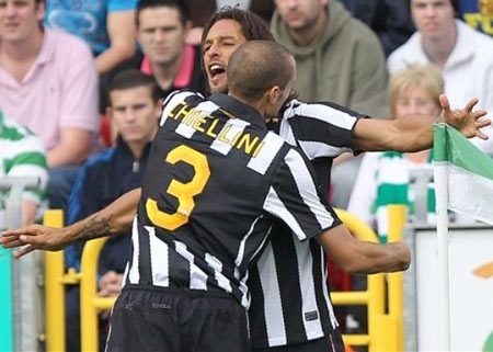 Amauri lập cú đúp, Juventus đả bại Shamrock - 1 Amauri lập cú đúp, Juventus đả bại Shamrock - 1