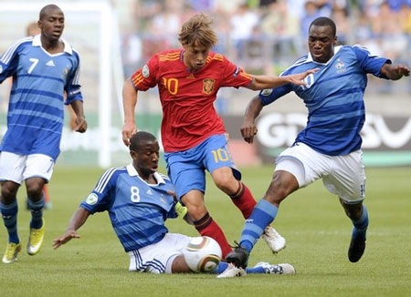 Thua đau Pháp, Tây Ban Nha vỡ mộng vô địch - 1 Thua đau Pháp, Tây Ban Nha vỡ mộng vô địch - 1