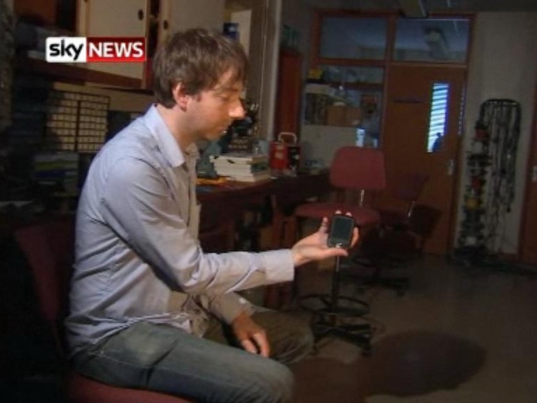 Người duy nhất trên thế giới bị “lây nhiễm” virut máy tính - 2 Người duy nhất trên thế giới bị “lây nhiễm” virut máy tính - 2