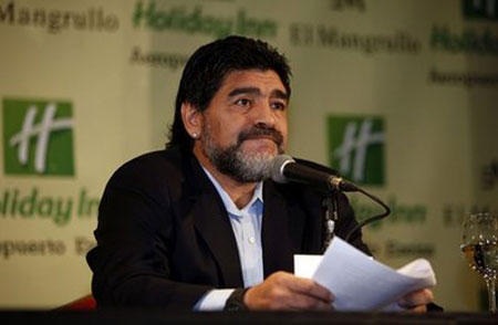 Maradona vén bức màn bí mật ở tuyển Argentina - 1 Maradona vén bức màn bí mật ở tuyển Argentina - 1