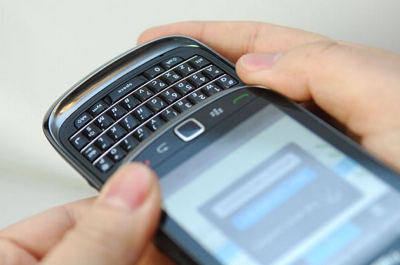 RIM sẽ vén màn “kẻ hủy diệt iPhone” vào tuần tới? - 2 RIM sẽ vén màn “kẻ hủy diệt iPhone” vào tuần tới? - 2