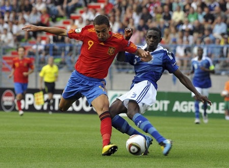 Thua đau Pháp, Tây Ban Nha vỡ mộng vô địch - 2 Thua đau Pháp, Tây Ban Nha vỡ mộng vô địch - 2