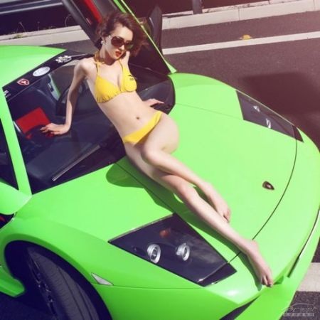 Người đẹp khoe dáng bên siêu xe Lamborghini - 8