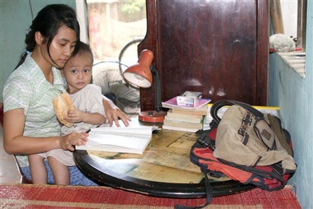 Một trường làng, hai thủ khoa trường “khủng” - 5 Một trường làng, hai thủ khoa trường “khủng” - 5