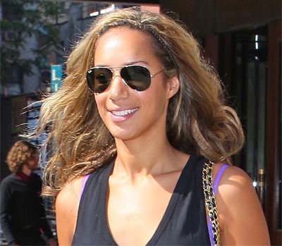 Kính râm hàng hiệu có đáng đồng tiền? - 1 Kính râm hàng hiệu có đáng đồng tiền? - 1