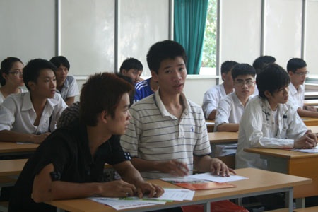 CĐ Giao thông Vận tải dự kiến điểm chuẩn tương đương năm 2009 - 1 CĐ Giao thông Vận tải dự kiến điểm chuẩn tương đương năm 2009 - 1