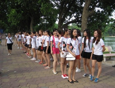 100 thí sinh Imiss Thăng Long đạp xe vì môi trường - 7 100 thí sinh Imiss Thăng Long đạp xe vì môi trường - 7