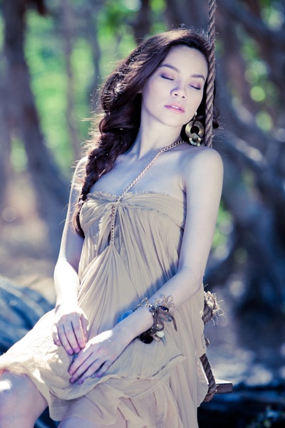 Hà Hồ: Cuộc sống tuyệt vời hơn khi có con - 2