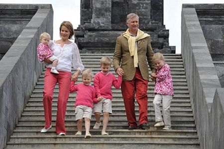 Những thành viên “nhí” trong các hoàng gia thế giới  - 13