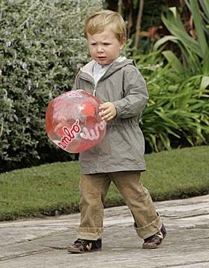 Những thành viên “nhí” trong các hoàng gia thế giới  - 12