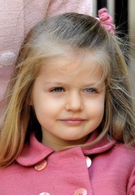 Những thành viên “nhí” trong các hoàng gia thế giới  - 3