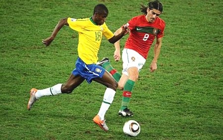 Chelsea sắp có tiền vệ "hàng khủng" người Brazil Ramires - 1