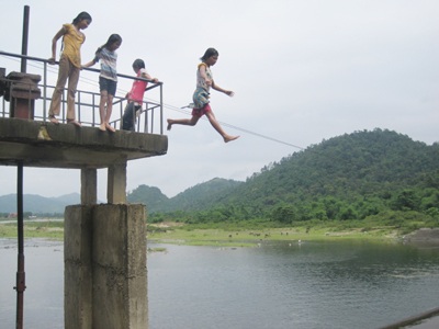Thót tim những trò “đùa” với tử thần sông Giăng - 2