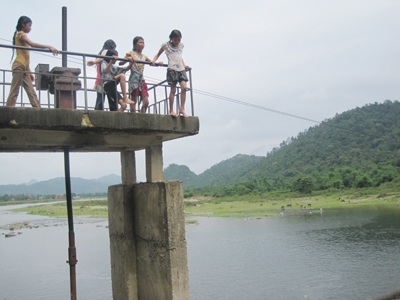 Thót tim những trò “đùa” với tử thần sông Giăng - 1