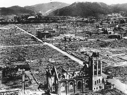 Hiroshima - 65 năm với vết bỏng hạt nhân chưa lành - 3 Hiroshima - 65 năm với vết bỏng hạt nhân chưa lành - 3