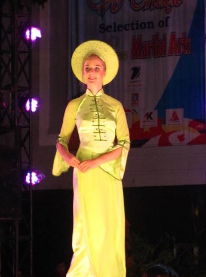 Lộ diện người đẹp võ thuật cổ truyền Việt Nam - 6 Lộ diện người đẹp võ thuật cổ truyền Việt Nam - 6