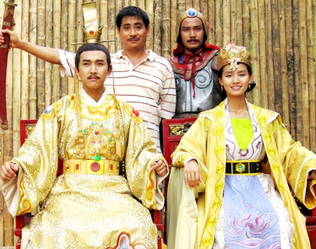 Lã Thanh Huyền buồn khi chia tay đoàn phim “Trần Thủ Độ” - 6 Lã Thanh Huyền buồn khi chia tay đoàn phim “Trần Thủ Độ” - 6