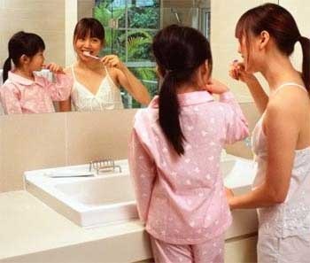 6 hiểu lầm về bệnh răng miệng - 1 6 hiểu lầm về bệnh răng miệng - 1