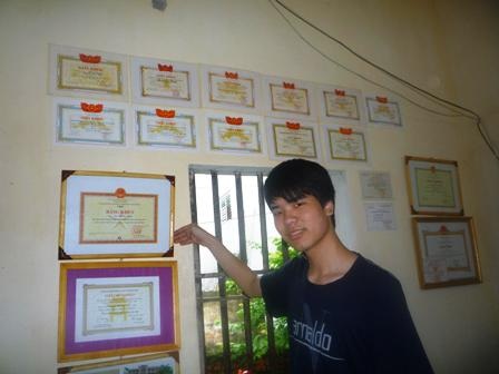 Chủ nhân Huy chương Bạc Hóa học quốc tế giải trí bằng... nấu ăn - 2