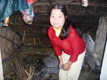 Người phụ nữ ngớ ngẩn trong căn nhà 4m2 - 2