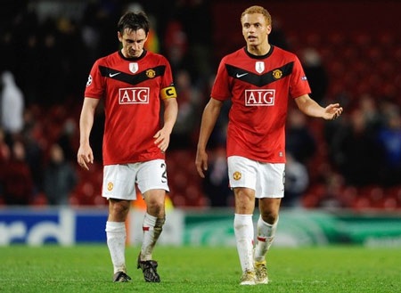 Hai tuyển thủ Anh tỏ thái độ chống đối Capello - 1