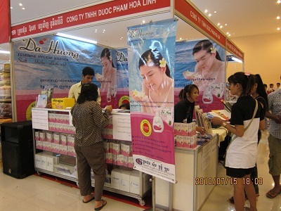 Dạ Hương tiếp tục góp mặt tại Hội chợ hàng Việt Nam chất lượng cao - Campuchia , Tháng 7/2010 - 1