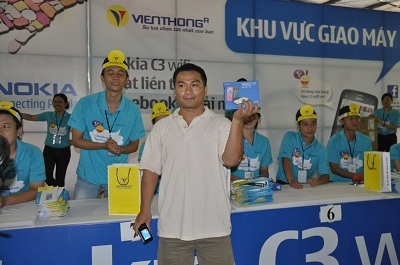 Nokia C3 wifi đồng loạt bán với giá “shock” - 2 Nokia C3 wifi đồng loạt bán với giá “shock” - 2