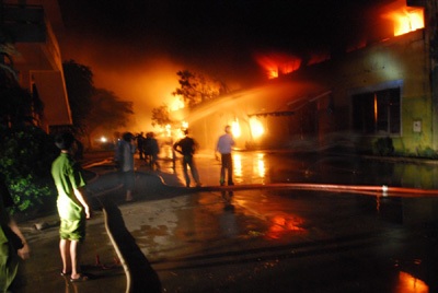 Cháy lớn dữ dội  tại Khu công nghiệp An Đồn - 7