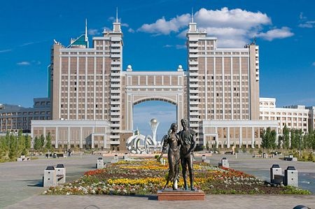 Astana - “vựa” công trình kiến trúc ấn tượng giữa thảo nguyên Trung Á - 10 Astana - “vựa” công trình kiến trúc ấn tượng giữa thảo nguyên Trung Á - 10