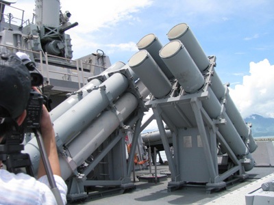 Cận cảnh tàu khu trục Hải quân Hoa Kỳ cập cảng Tiên Sa - 6