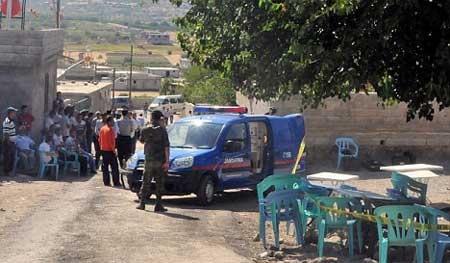 Chú rể vô tình bắn chết 3 người thân trong đám cưới - 2 Chú rể vô tình bắn chết 3 người thân trong đám cưới - 2