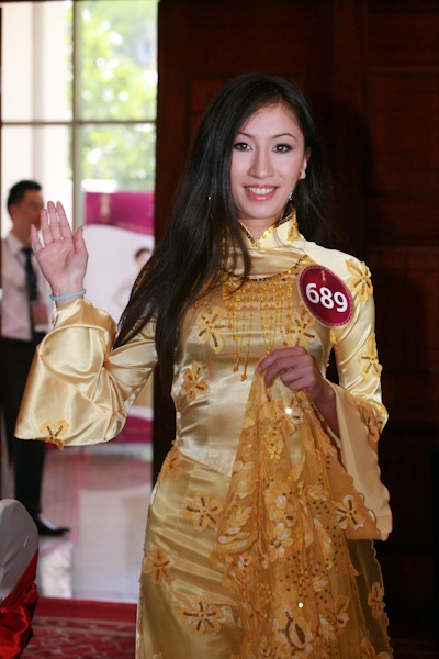 Jennifer Phạm làm MC chung kết Hoa hậu thế giới người Việt - 9 Jennifer Phạm làm MC chung kết Hoa hậu thế giới người Việt - 9