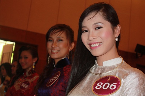 Jennifer Phạm làm MC chung kết Hoa hậu thế giới người Việt - 24 Jennifer Phạm làm MC chung kết Hoa hậu thế giới người Việt - 24