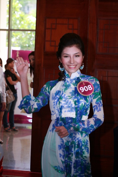 Jennifer Phạm làm MC chung kết Hoa hậu thế giới người Việt - 5 Jennifer Phạm làm MC chung kết Hoa hậu thế giới người Việt - 5