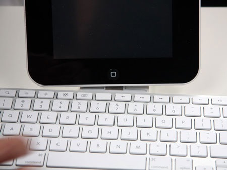 Xem iPad rởm “đọ” với hàng chính hãng - 24 Xem iPad rởm “đọ” với hàng chính hãng - 24
