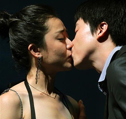 Moon Geun Young tỏa sáng trên sân khấu kịch - 1