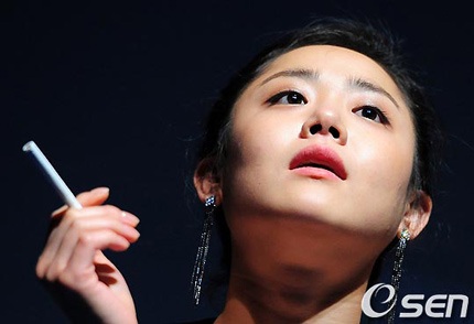 Moon Geun Young tỏa sáng trên sân khấu kịch - 9