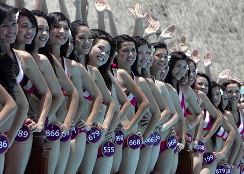 Ba mươi phút với bikini - 3 Ba mươi phút với bikini - 3