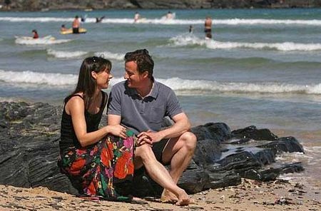 Khi các chính trị gia “xả hơi”  - 5